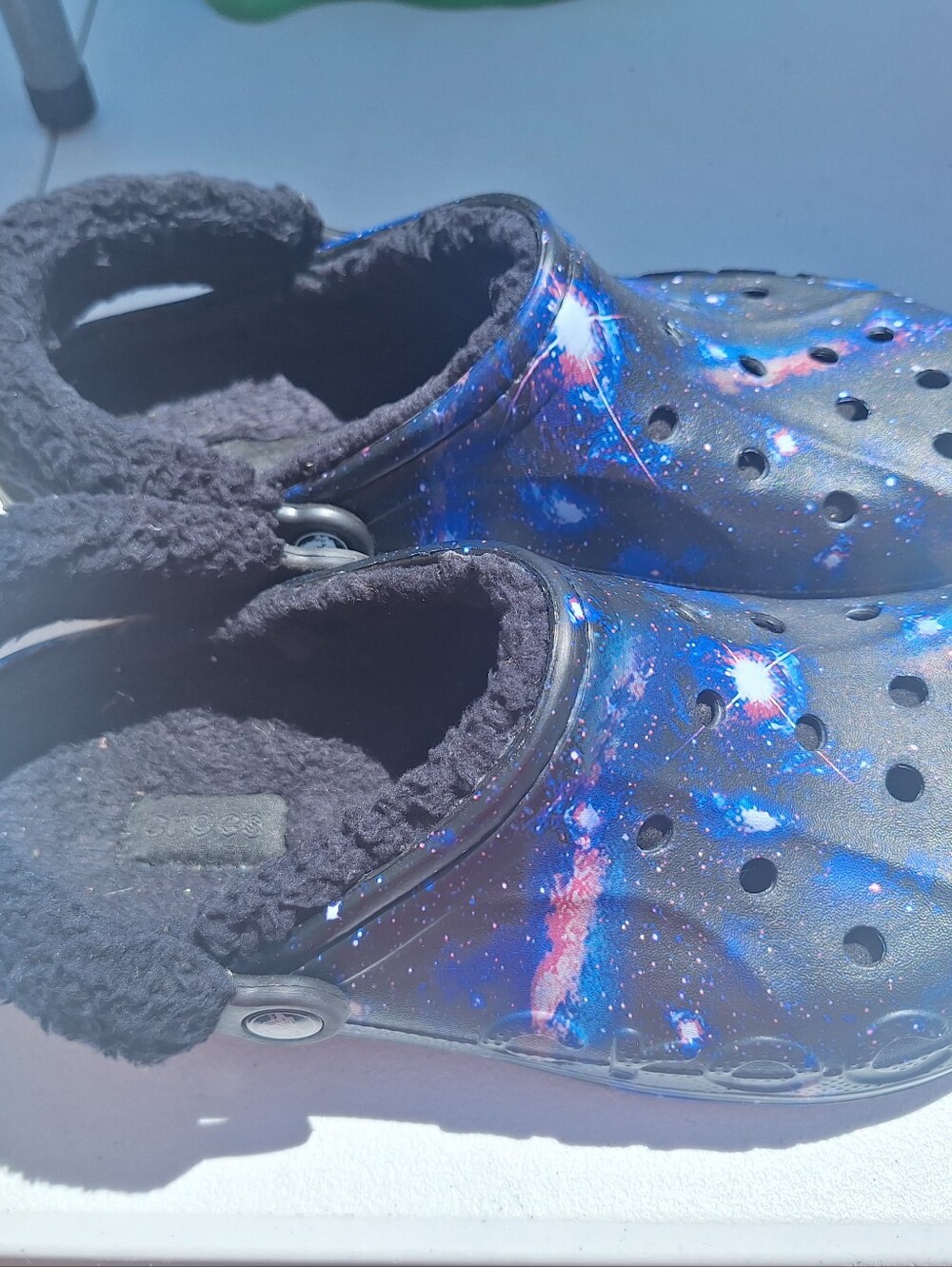 Cosmic CROCS Lined Galaxy Mens 10 Womens 12 Clogs Black Blue Space